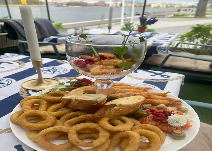 Comfortable 2-room For 4 People, Apartmán Dziwnów